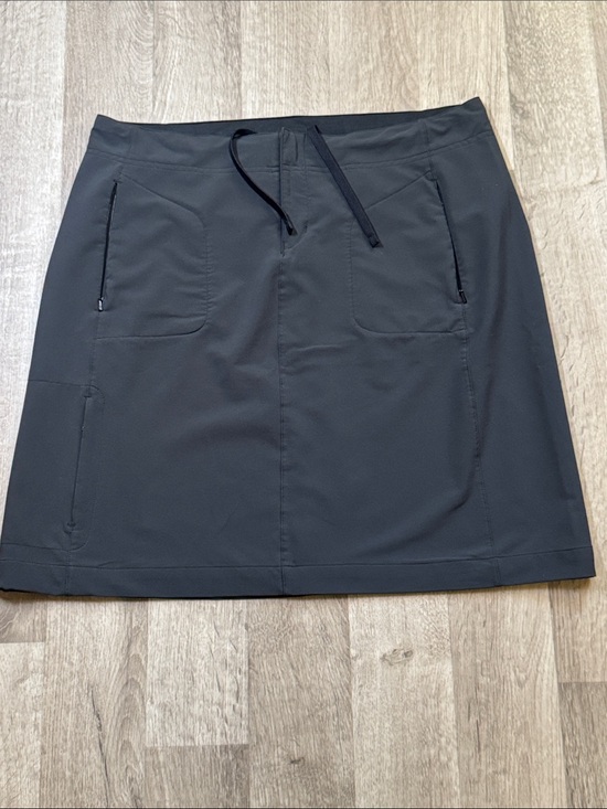 REI Dresses & Skirts - REI Women's Black Pull-On Utility Skirt